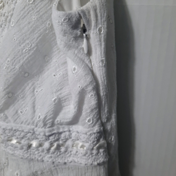 Dressbarn Womens Eyelet Crochet Sleeveless Midi White Dress Boho Beachy Flowy 14 - Picture 4 of 11